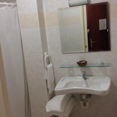 Cavour Otel