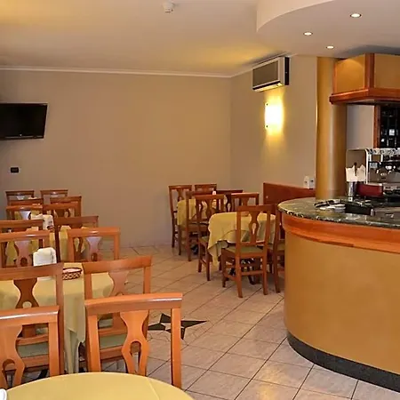 Otel Cavour 2*