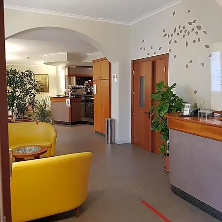 Cavour Otel Asti