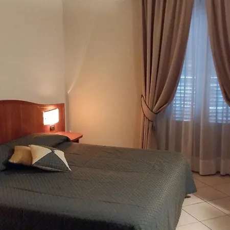Cavour Otel 2*