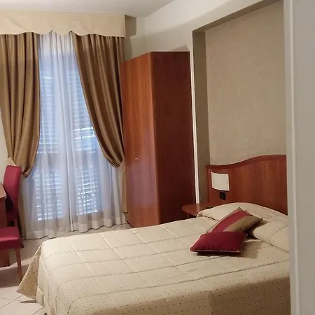 Cavour Otel Asti